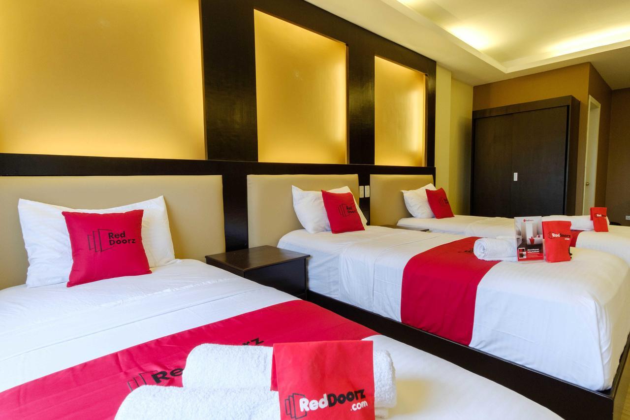 Hotel Reddoorz Premium Near Trinoma Quezon City Esterno foto