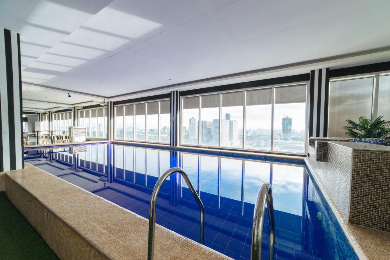 Hotel Reddoorz Premium Near Trinoma Quezon City Esterno foto
