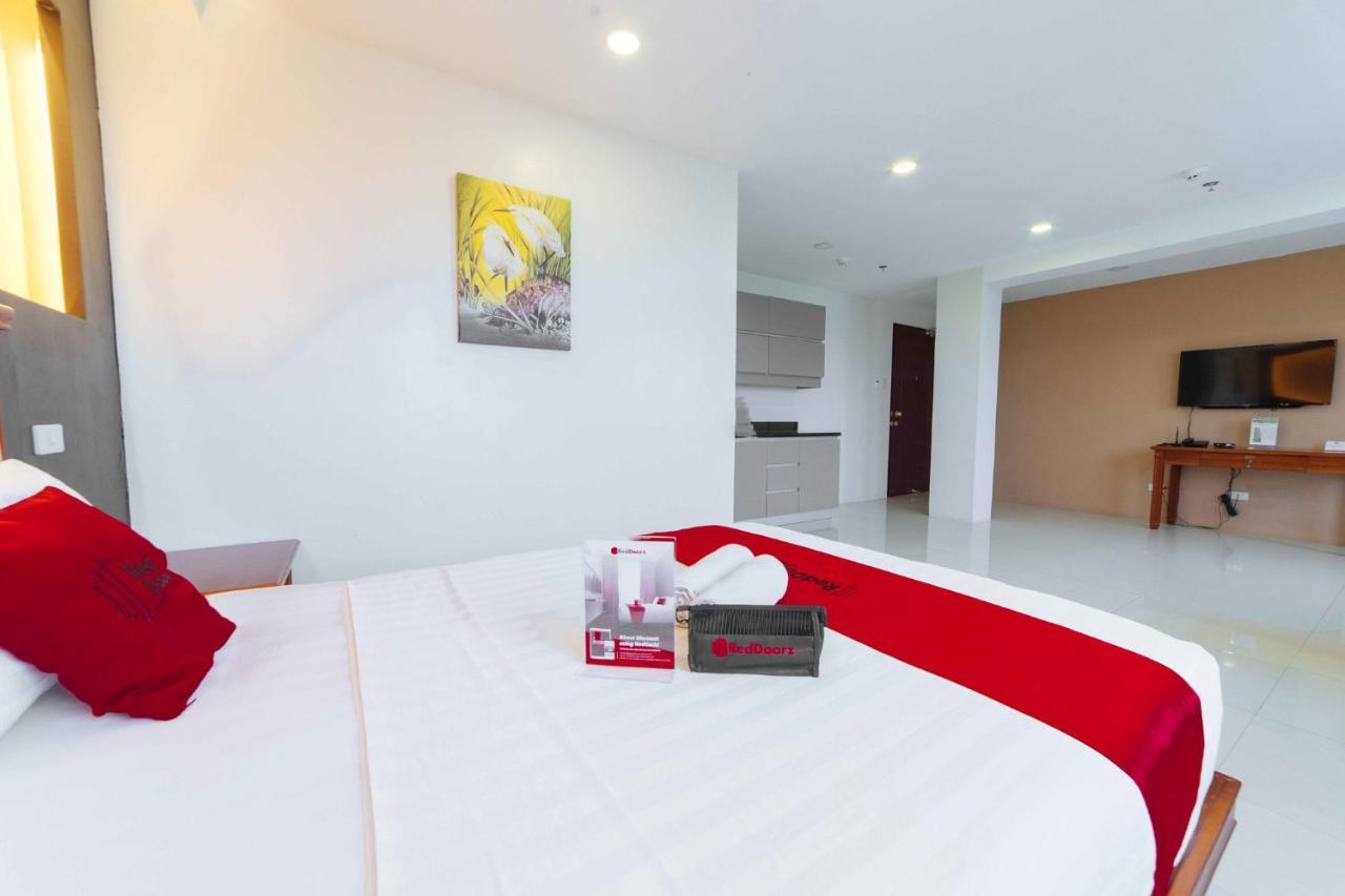 Hotel Reddoorz Premium Near Trinoma Quezon City Esterno foto